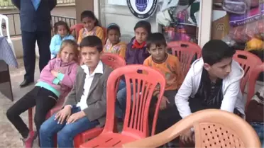 Suriyeli Çocuklara Kıyafet ve Oyuncak Yardımı