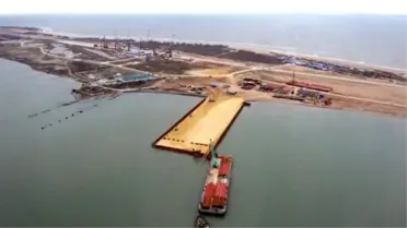 Türk Gemisi, Putin'in Kırım Köprüsüne Çarptı