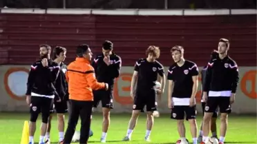 Adanaspor Teknik Direktörü İpekoğlu: 'Başarı Yürekten Oynamak'