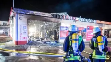 Almanya'da Türklerin İş Yerlerinin Olduğu Alışveriş Merkezi Kundaklandı