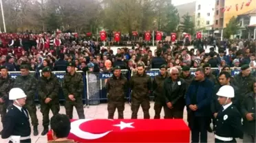 Cumhurbaşkanı Erdoğan Şehit Polisin Cenazesine Katıldı