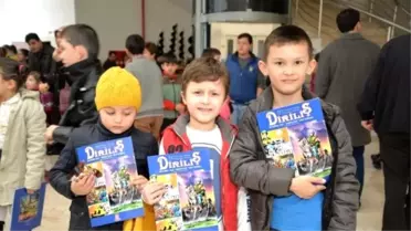 Bilecik'te Çocuklar Tiyatro Oyunları ile Keyifli Anlar Yaşadı