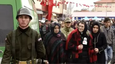 Şehit Üsteğmen Erdem Keskin'in Cenazesi Baba Ocağında