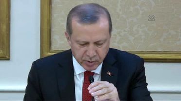 Erdoğan, Düşünce Kuruluşu Temsilcileriyle Bir Araya Geldi