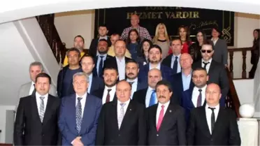 Kosova Heyeti Vali Çiçek'i Ziyaret Etti
