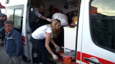 Otomobil ile Beton Mikseri Kafa Kafaya Çarpıştı 2 Ölü, 3 Yaralı...