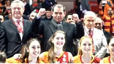 Ruslar, Dursun Özbek'e Vize Vermedi