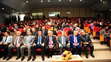 Van'da 'Selçuklular'dan Günümüze Türk-ermeni İlişkileri' Paneli