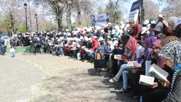 Gaziantep'te 200 Kişiyle Kitap Okuma Etkinliği Düzenlendi