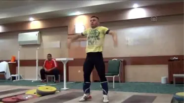 Milli Halterciler Avrupa Şampiyonası'na Hazır