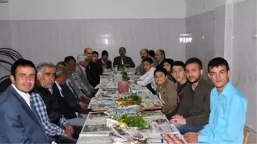 Tevhid Camii'nde Toplu İftar Etkinliği