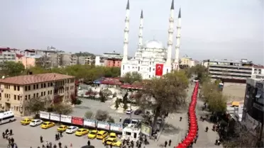 Iğdır'da Dev Bayraklı '81 İl Tek Yürek' Yürüyüşü