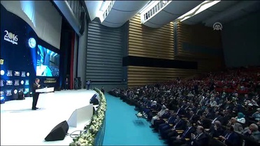 Davutoğlu: 'Gelin Birlik Olalım, Bu Ülkeyi Koruyalım'