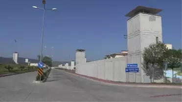 Yılın Doktoru' Cezaevinden Çıktı