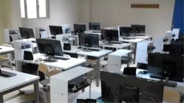 Fü'ye Modern Bilgisayar Laboratuvarı Kuruldu