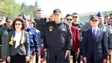 Solotürk 5'nci Yaş Gününde Şehitler İçin Uçtu