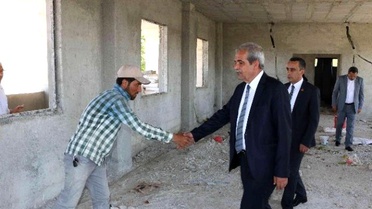 Haliliye Belediye Başkanı Fevzi Demirkol, Çok Amaçlı Kültür Evinin İnşaatını İnceledi