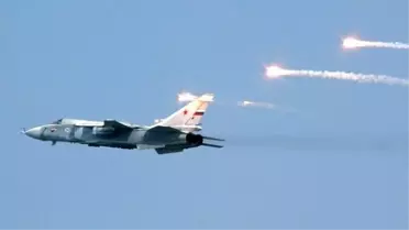 Flaş İddia: Rus Jetleri Suriye'de İsrail Uçaklarına Ateş Etti