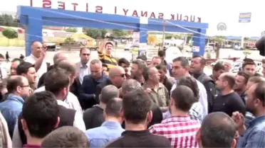 Esnaftan Atılan Roket Mermileri Nedeniyle Kepenk Kapatma Eylemi