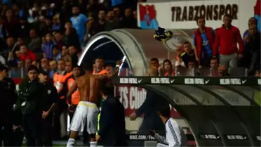 Pereira'nın Takımı Soyunma Odasına Girene Kadar Beklemesi Taraftarları Sevindirdi