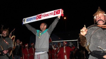 Şampiyon Bb Erzurum Spor'a Mehterli Karşılama
