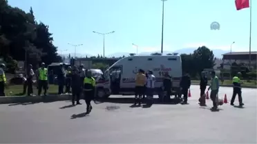 Ambulansla Otomobil Çarpıştı: 1 Ölü, 4 Yaralı