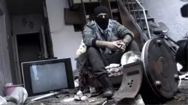 Kar Maskeli Rapçi, Sur'un Yasaklı Sokaklarına İzinsiz Girip Klip Çekmiş