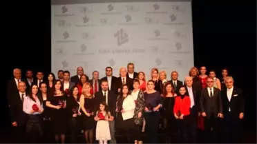 Türk Böbrek Vakfı'ndan Doğan Grubu'na Dört Ödül