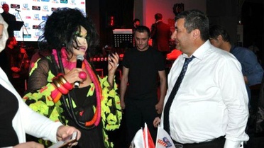Cengiz Kurtoğlu ve Bülent Ersoy ile Oryantal Asena Aynı Sahnede