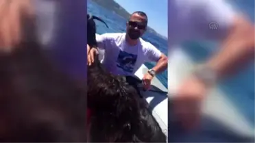 Mahsur Kalan Keçiler Lastik Botla Kurtarıldı