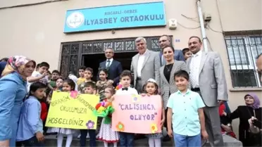 Başkan Karaosmanoğlu'nu Coşkuyla Karşıladılar