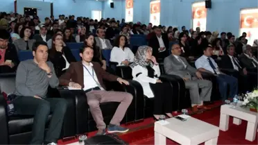 'NANO Teknoloji Ve Yenilenebilir Enerji Kaynakları' Konferansı Verildi