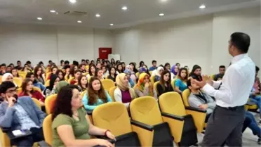 Söke'de Üniversite Öğrencilerine AB Projeleri Eğitimi Verildi