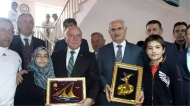 Küçük Öğrencilerden Büyük Yardım