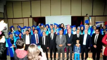 Anne Üniversitesi' 2'nci Dönem Mezunları