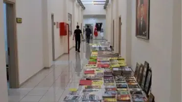 İzmir'de Hdp'nin Bayraklı İlçe Teşkilatına Operasyon