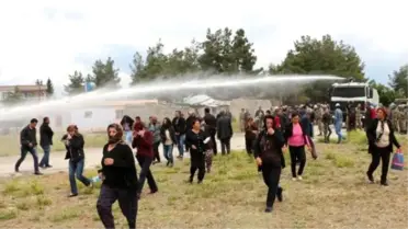 Sivricehöyük'te Konteyner Kent Gerginliği: 18 Gözaltı