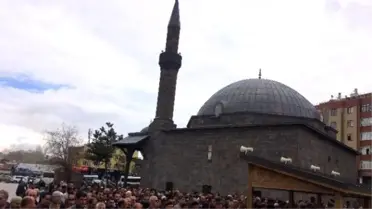 Uçan Ailesinin Acı Günü