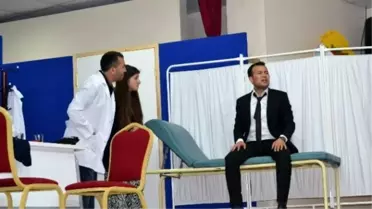 Tadilat Var' Alaçam'da Sahneledi