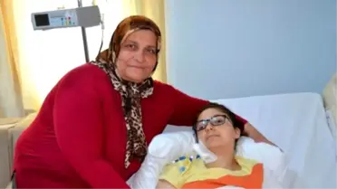 İşitme Engelli Seda'ya Engelliler Haftasında Böbrek Nakli