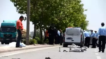 Bisikletine Otomobil Çarpan Emekli Astsubay Öldü
