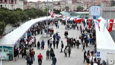 Üniversite Adayları Fuarda Buluştu