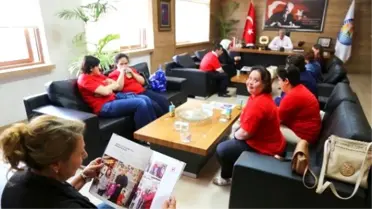Engellilerden Başkan Tarhan'a Ziyaret
