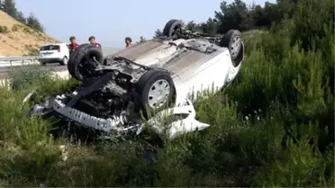 Edirne'de Otomobil Takla Attı: 2 Yaralı