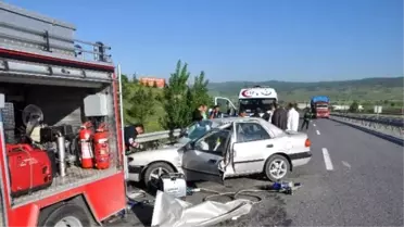 Bozüyük'te Trafik Kazası, 1 Ölü 1 Yaralı