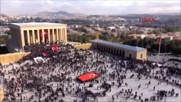 Anıtkabir, Yarın 09.00-16.00 Saatleri ile 19.00-22.00 Saatleri Arasında Vatandaşların Ziyaretine...