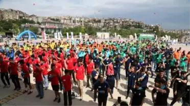 Haliç'te Düzenlenen Dragon Yarışları Renkli Görüntülere Sahne Oldu