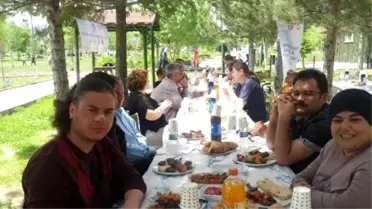 Engeliller Piknikte Buluştu