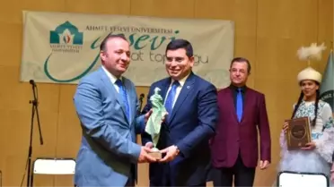 Üniversiteden Tütüncü'ye Ödül