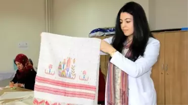 Hem Meslek Öğreniyorlar Hemde Atıl Eşyaları Değerlendiriyorlar
